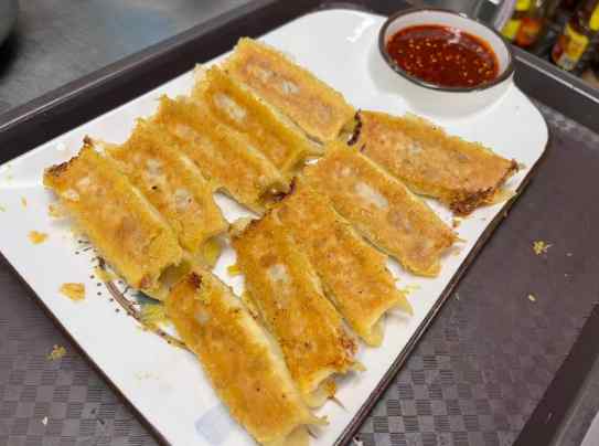 锅贴饺